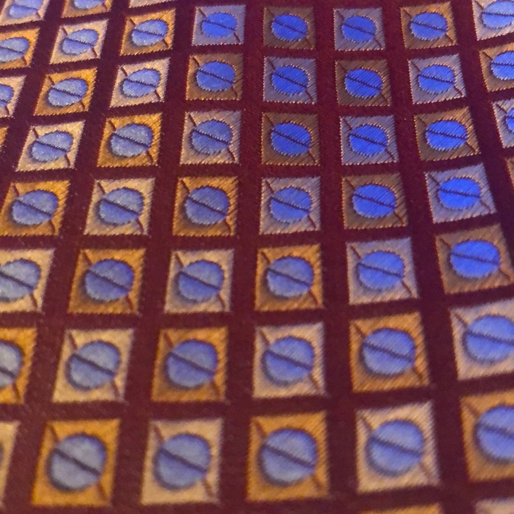 Tie - Picture 4 of 5